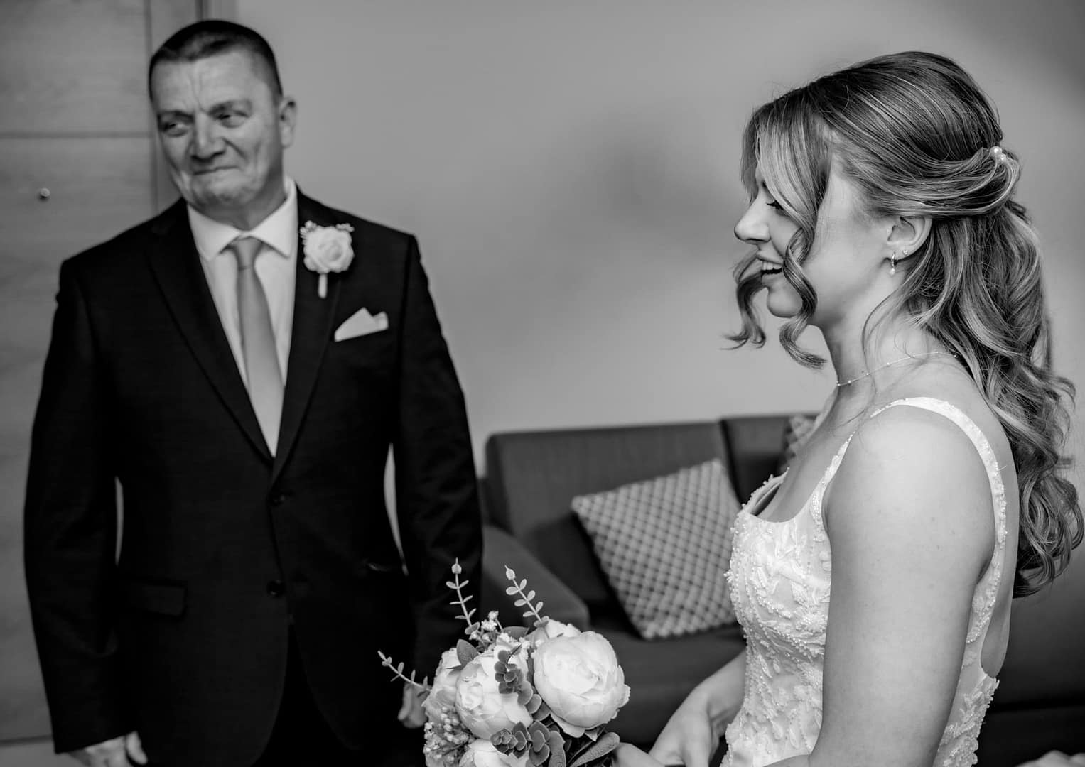 Dad seeing bride for first time on her wedding day