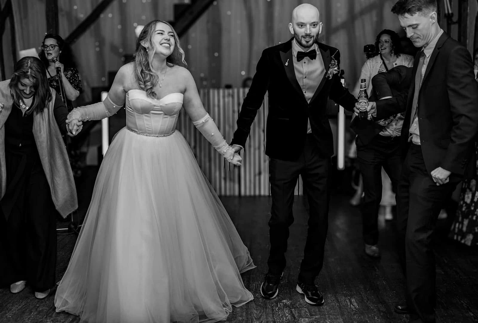 Bride and groom at sunset in Buckinghamshire countryside – Buckinghamshire wedding photographer