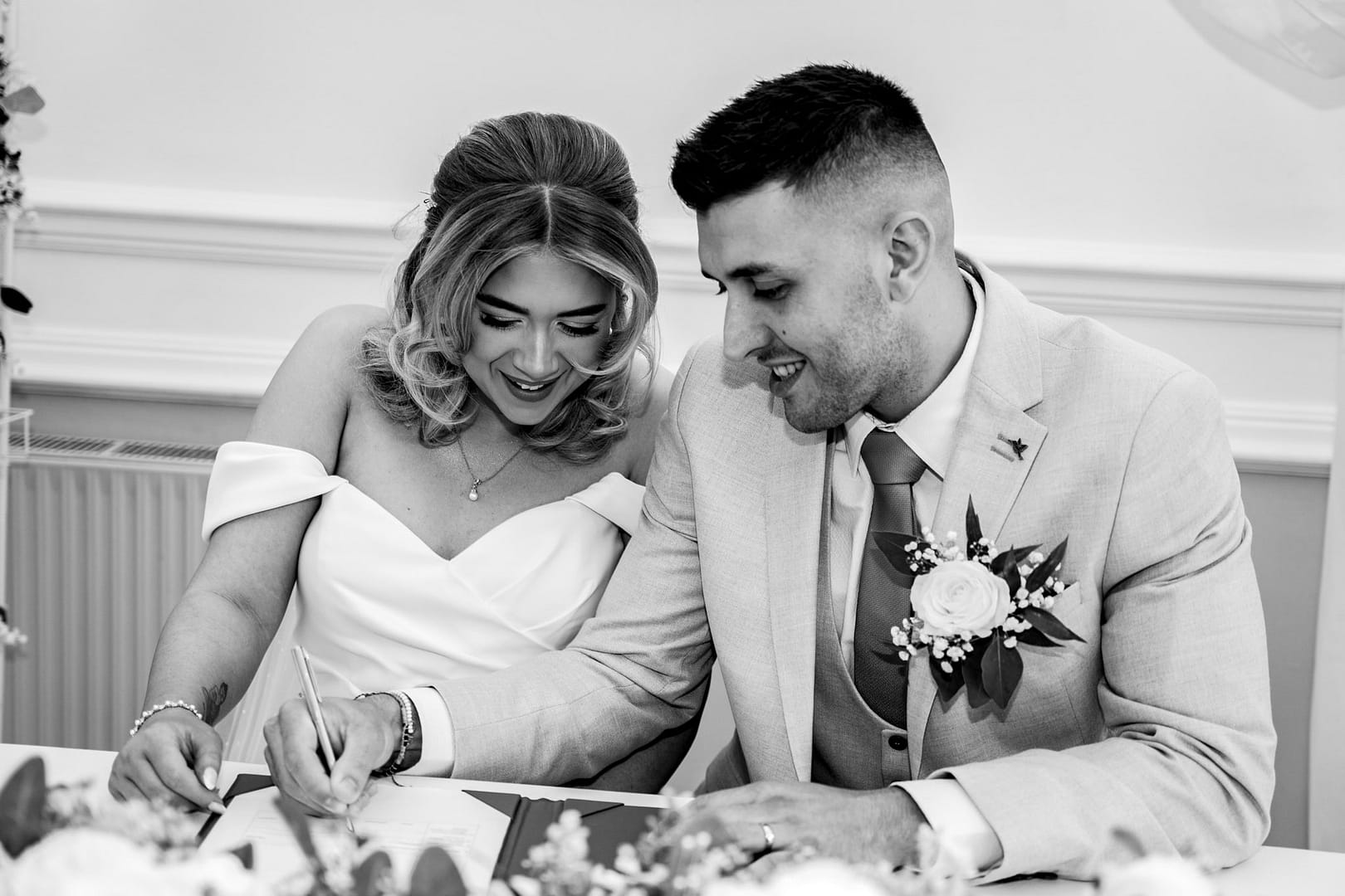 Bride and grrom London Sheney Club Hertfordshire