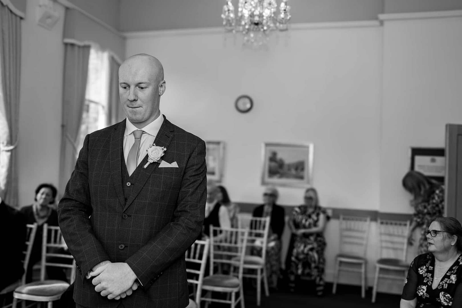 groom waiting for the bride at beaconsfield registry office