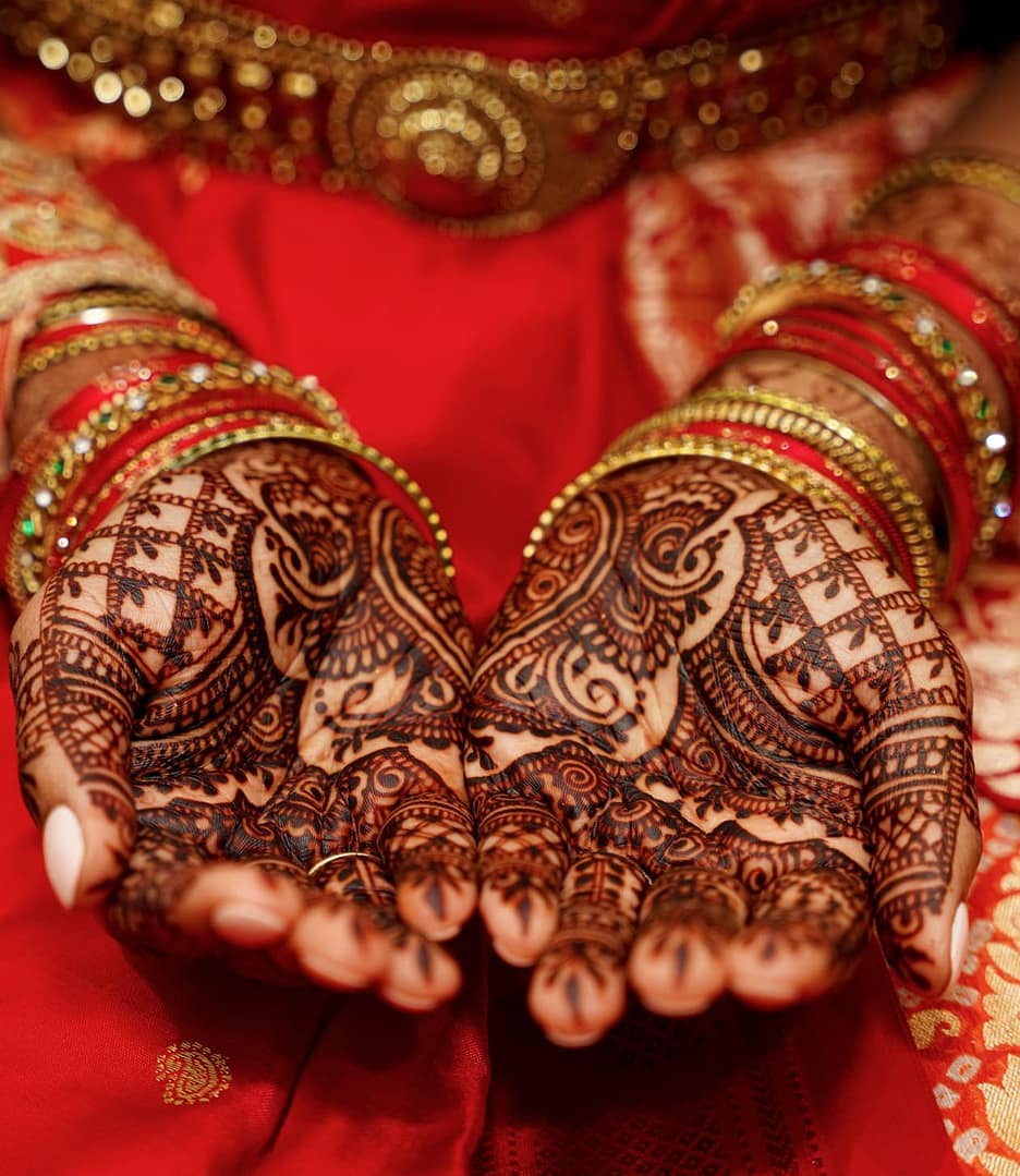 Henna hands on wedding day